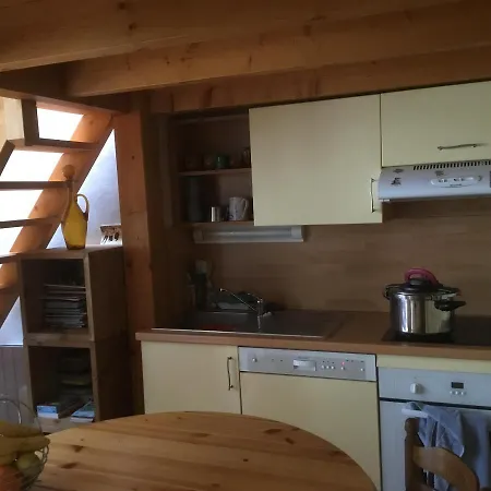 Typique,chaleureux Et Pratique Appartement *